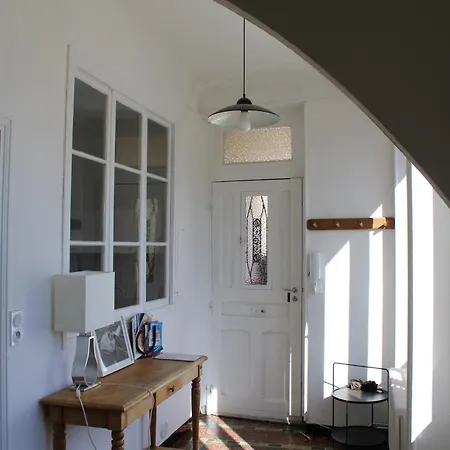 Superbe Appartement Avec Parking Sur Place Nîmes Exterior foto